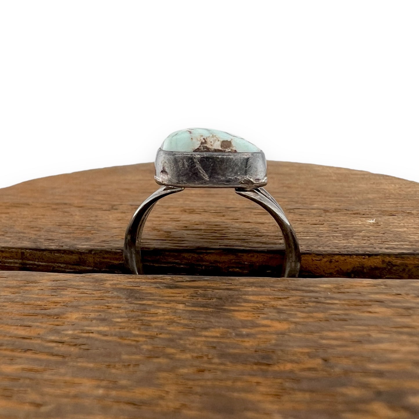 Vintage Southwestern White Turquoise Sterling Silver Ring