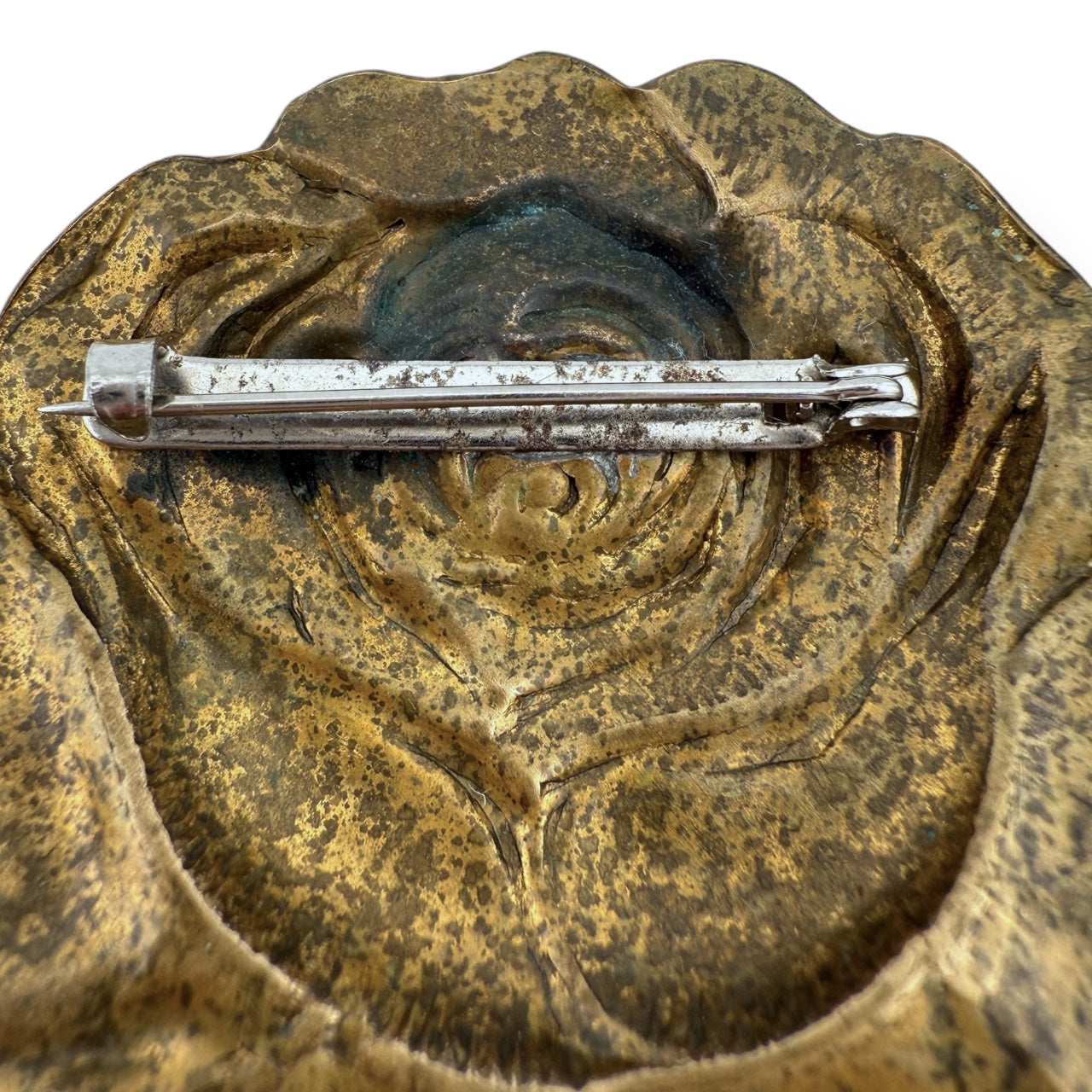 Stunning High Relief Brass Rose Flower Brooch Pin